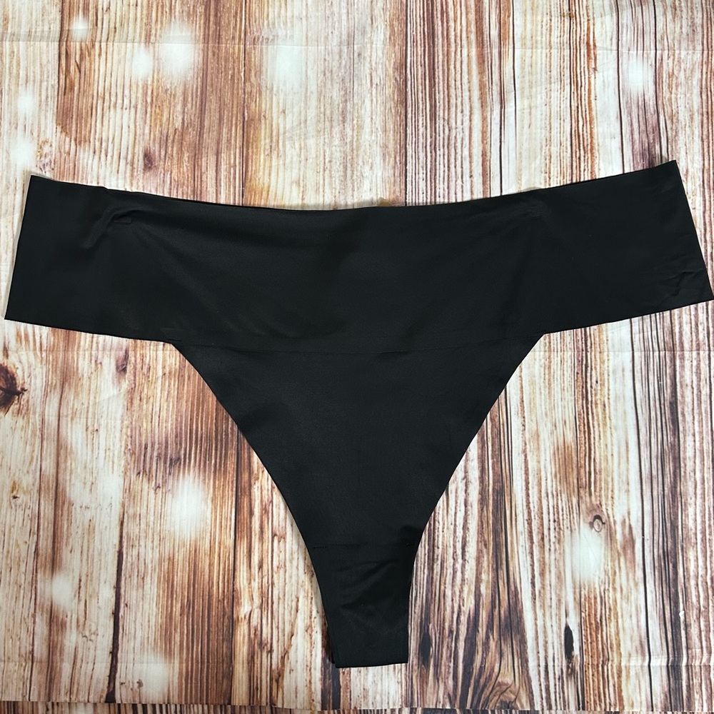 SKIMS Free Cut Dipped Thong Panties Color Black Size 4X PN-THG-1645 NWT